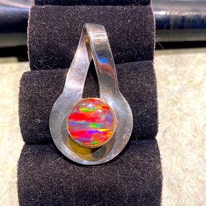 Absolutely stunning sterling pendant